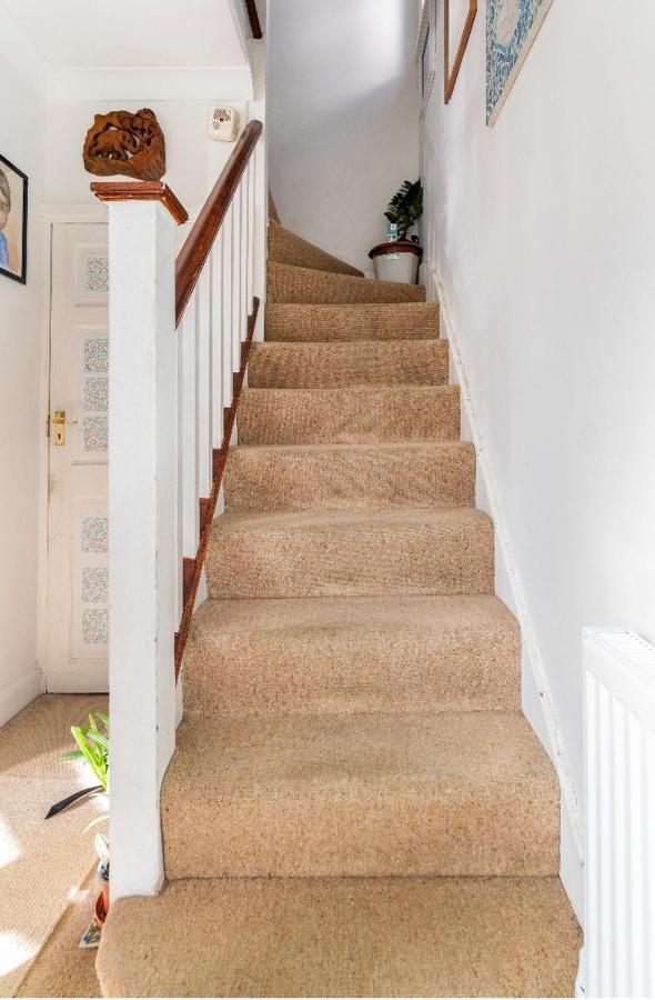 Lovely House London Bagian luar foto