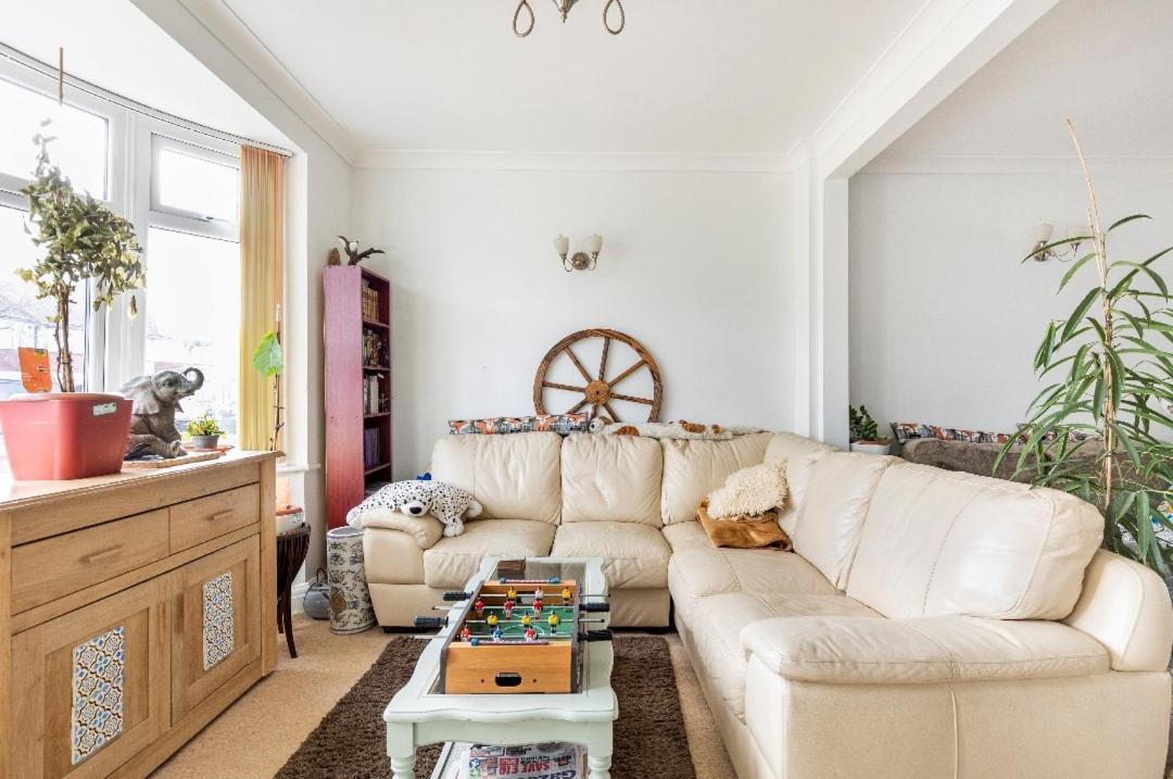 Lovely House London Bagian luar foto